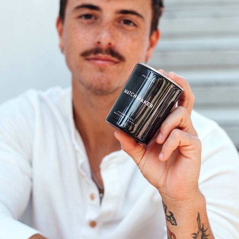 EYE OF LOVE - CANDELA DA MASSAGGIO CON DIAMANTE NERO MATCHMAKER ATTRACT HER 150 ML - immagine 5