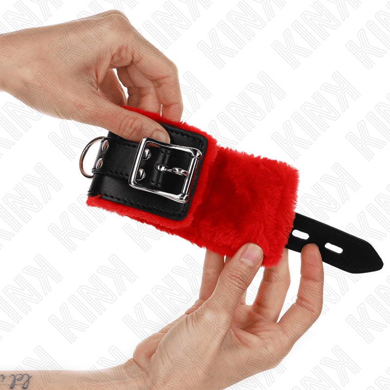 KINK - POLSINI IMBOTTITI IN PELLICCIA CON FORI QUADRI CINTURA ROSSA E NERA REGOLABILE 17-29 CM X 6 CM - immagine 2