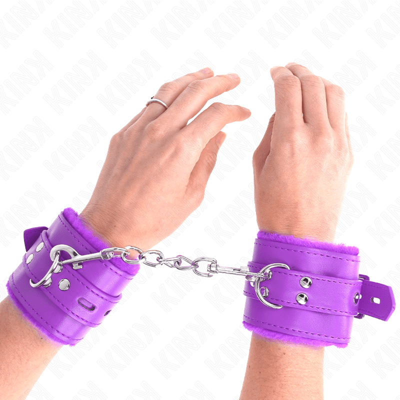KINK - POLSINI IMBOTTITI IN PELLICCIA CON FORI QUADRI VIOLA E CINTURA VIOLA REGOLABILE 17-29 CM X 6 CM - immagine 4