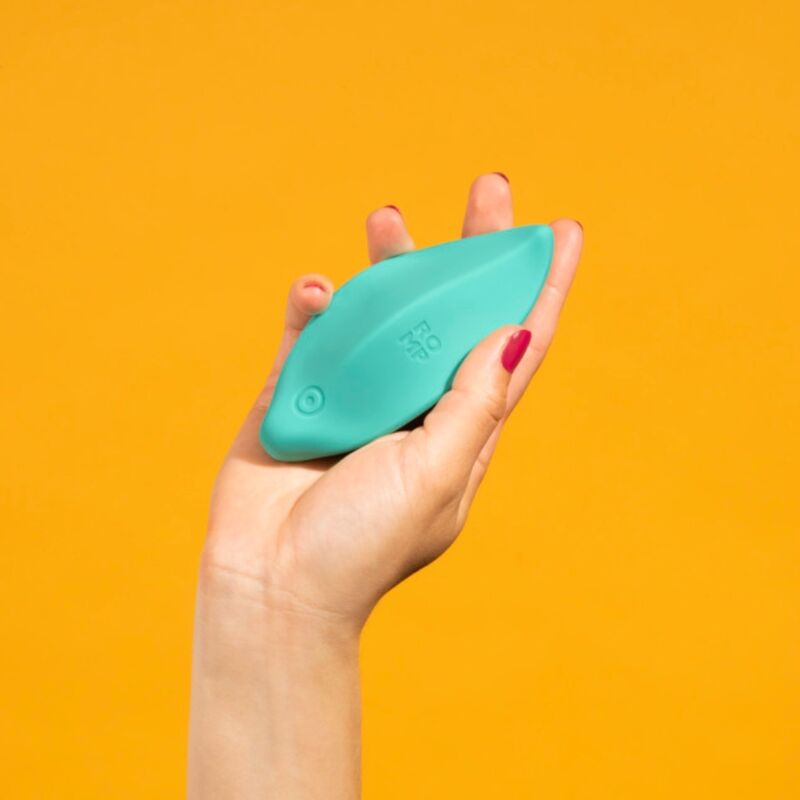 ROMP - VIBRATORE A ONDE STIMOLATORE CLITORIDEO FORMA ERGONOMICA VERDE ACQUA - immagine 2