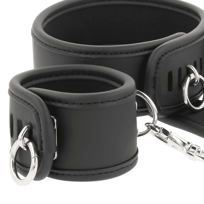 FETISH SUBMISSIVE - COLLANA E MANETTE IN PELLE VEGANA CON FODERA IN NOPRENE - immagine 5